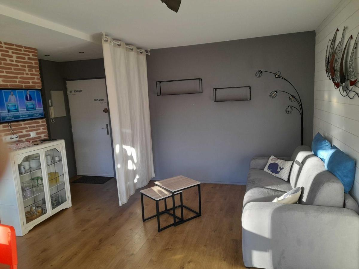 T2-L'Eperlan-St Enogat-Dinard Apartment Bagian luar foto